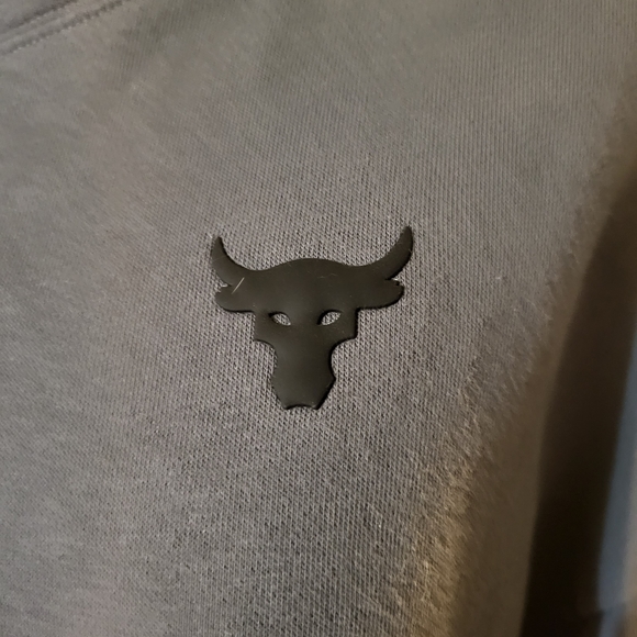 Under Armour Project Rock Charcoal & Black Crew Neck Training Sweatshirt sz S - Picture 3 of 8